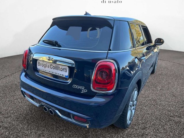 MINI Cooper SD IV F55-F56 2014 5 Porte 2.0 Cooper SD Auto - foto 4 di 15