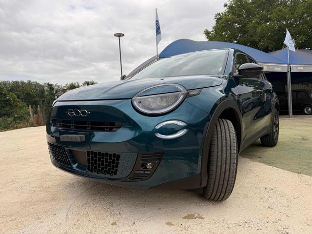 Fiat 600 Hybrid 110 CV DCT MHEV Icon - foto 3 di 8