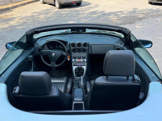Alfa Romeo Spider 2.0i 16V Twin Spark cat Lux - foto 4 di 12