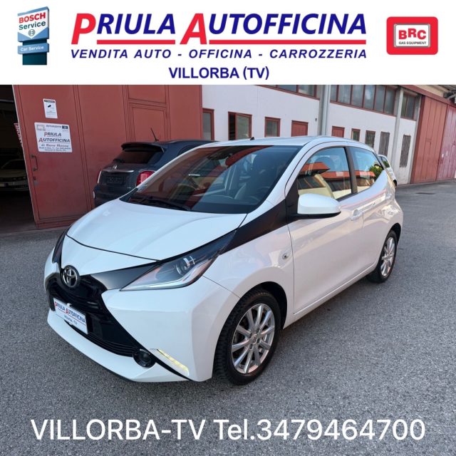 Toyota Aygo 1.0 VVT-i 69 CV 5 porte x-clusiv usato a VILLORBA