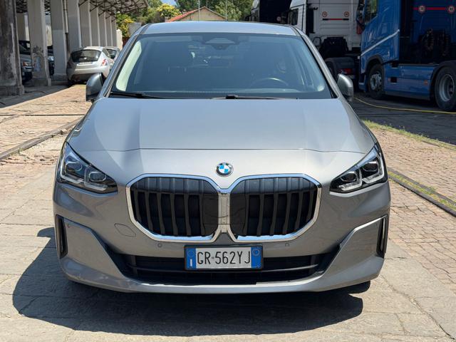 BMW 220 i 48V Active Tourer - foto 3 di 4