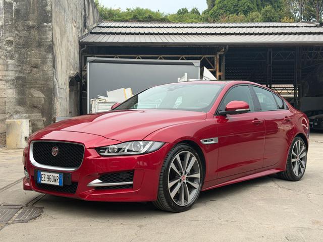 Jaguar XE 2.0 D Turbo 180CV aut. R-Sport usato a SARZANA