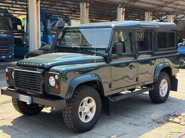 Land Rover Defender 110 2.2 TD4 Station Wagon N1 7 POSTI - foto 2 di 4