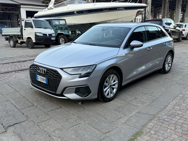 Audi A3 SPB 30 TFSI S tronic Business HYBRID - foto 2 di 4