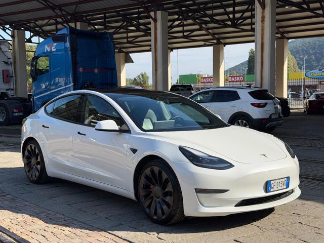 Tesla Model 3 Long Range AWD Performance - foto 2 di 4