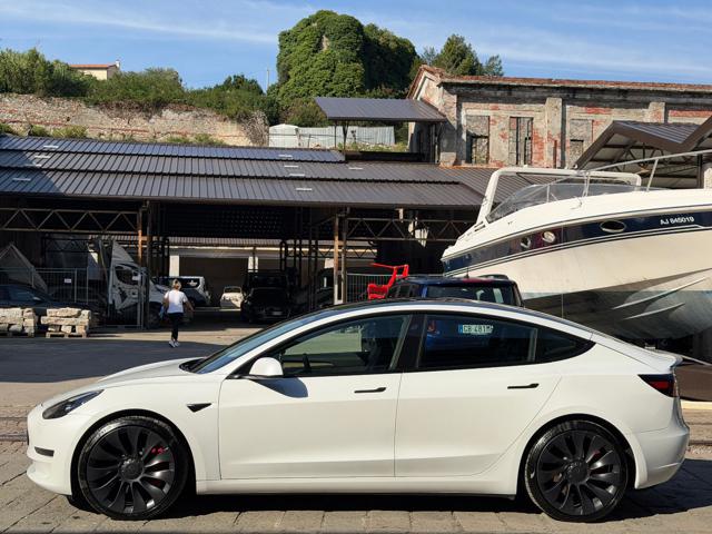 Tesla Model 3 Long Range AWD Performance - foto 4 di 4