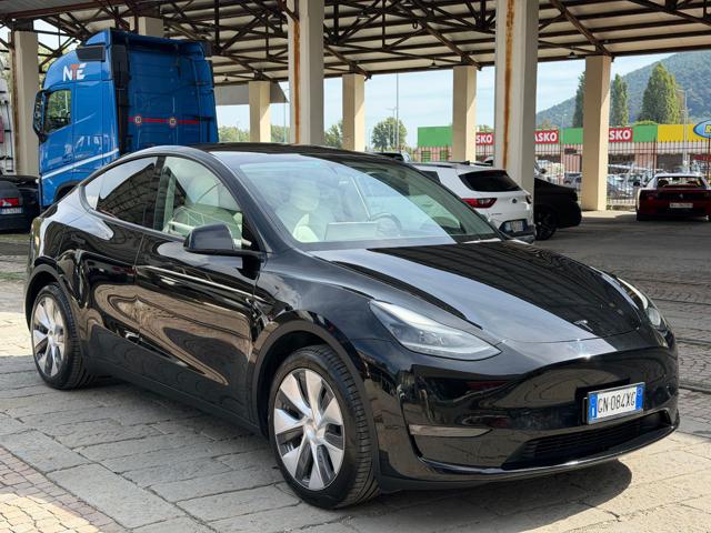 Tesla Model Y Long Range AWD, del 2023, 168.800 km, in vendita a Sarzana (SP)