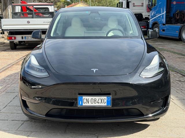 Tesla Model Y Long Range AWD - foto 3 di 4