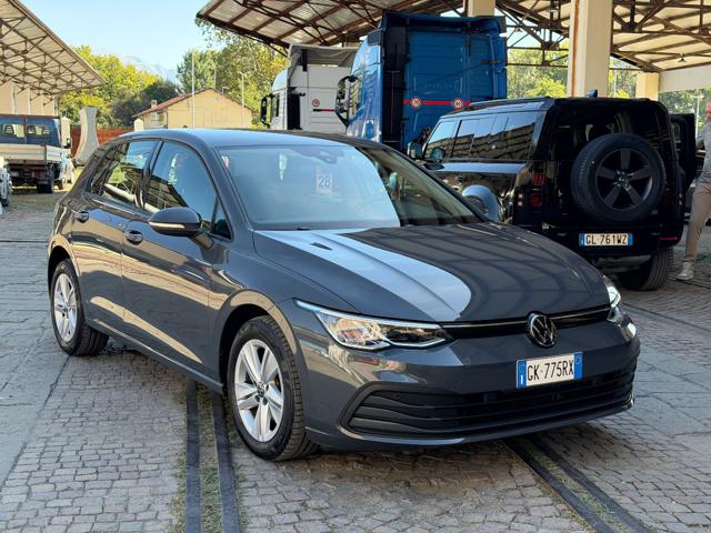 Volkswagen Golf 1.0 eTSI EVO DSG Life - foto 2 di 4