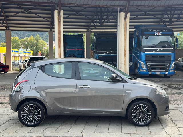Lancia Ypsilon 1.0 FireFly 5 porte S&S Hybrid Silver Plus 5 POSTI - foto 4 di 4