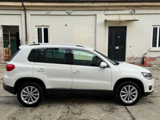 Volkswagen Tiguan 2.0 TDI 140CV 4MOTION DSG Sport & Style - foto 4 di 4