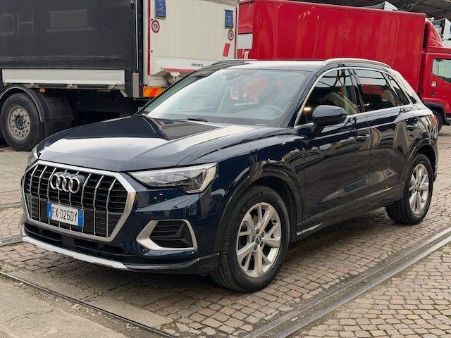 Audi Q3 2.0 TDI 150 CV Business usato a SARZANA
