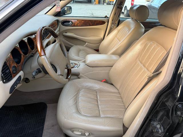 Jaguar XJ 3.2 cat Executive ISCRITTA ASI, del 2001, 182.681 km, in vendita a Sarzana (SP)