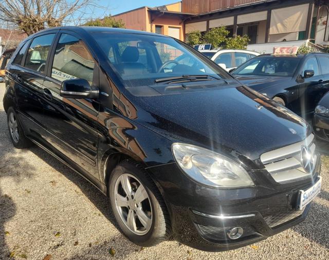 Mercedes-Benz B 180 NGT BlueEFFICIENCY Executive - foto 3 di 4
