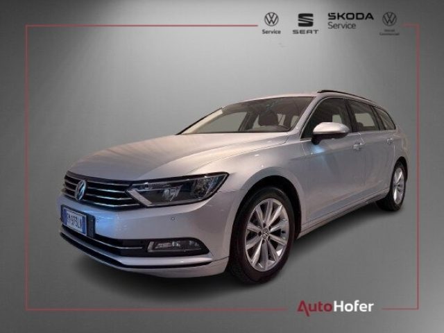 Volkswagen Passat Variant 2.0 TDI DSG Business Navi ACC Navi Camera GANCIO usato a CHIUSA
