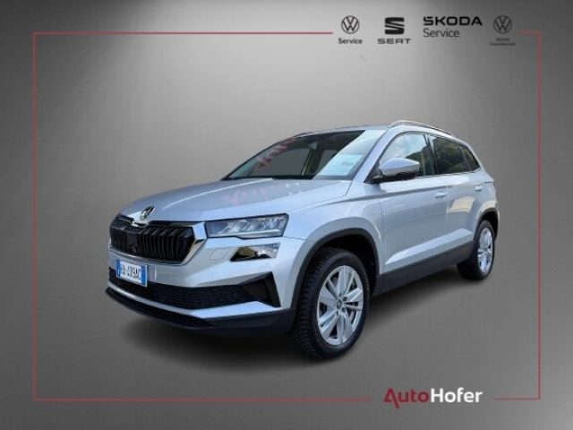 Skoda Karoq 2.0 TDI 4x4 DSG Selection LED ACC Camera Travel - foto 2 di 4