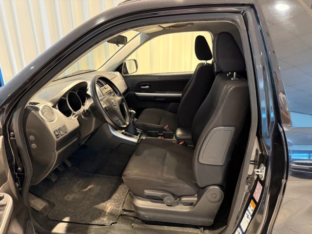 Suzuki Grand Vitara 1.9 DDiS 3 porte - foto 4 di 12