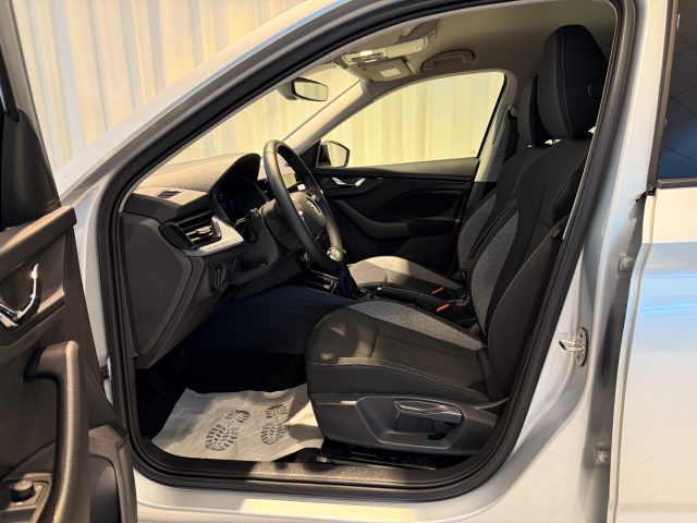 Skoda Kamiq 1.0 TSI Black Dots Camera LED DAB+ Keyless - foto 4 di 4