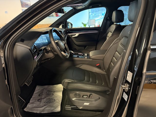 Volkswagen Touareg 3.0 V6 TDI 4MOTION R-Line GANCIO MATRIX IQ Pro Max - foto 4 di 4