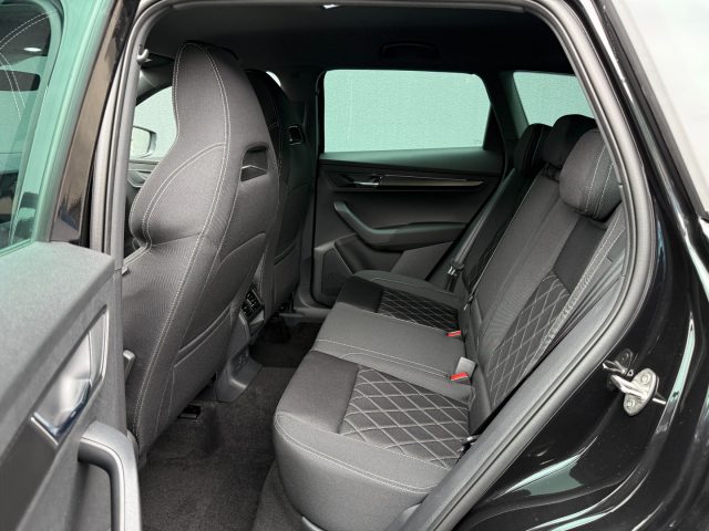 Skoda Karoq 2.0 TDI 4x4 DSG SportLine Matrix Navi ACC Camera, del 2026, 10 km, in vendita a Chiusa (BZ)