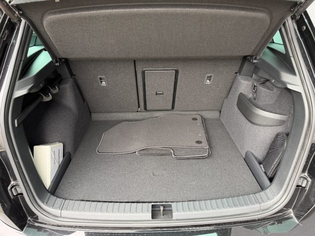 Skoda Karoq 2.0 TDI 4x4 DSG SportLine Matrix Navi ACC Camera km 0 a CHIUSA