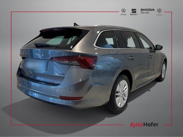 Skoda Octavia 2.0 TDI DSG Executive LED Camera Navi - foto 2 di 4
