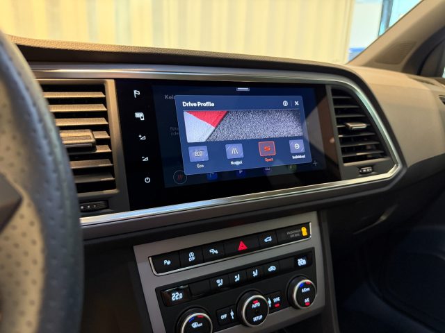 SEAT Ateca 2.0 TDI DSG FR 19" Pano 360° ParkAssist LED, del 2025, 19.588 km, in vendita a Chiusa (BZ)