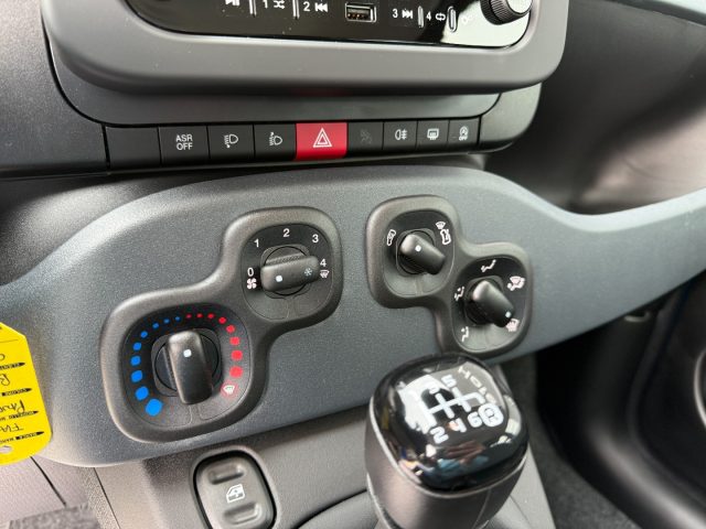 Fiat Pandina 1.0 Hybrid ICON Radio Clima 5P **AKTION** km 0 a CHIUSA