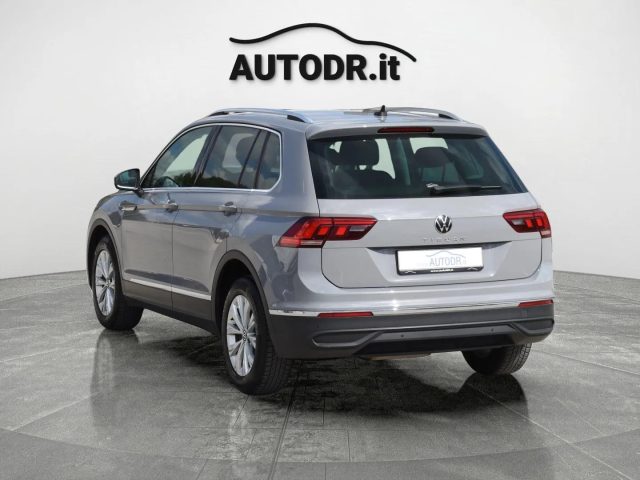 Volkswagen Tiguan 2.0 TDI 150CV DSG Life Fari LED, Navi, ACC, Km cer - foto 3 di 4