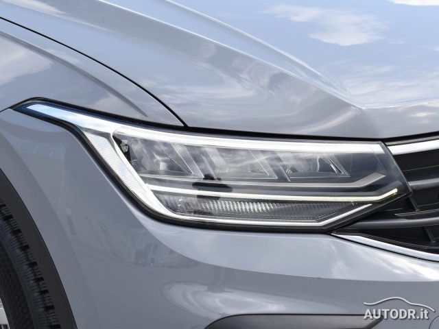 Volkswagen Tiguan 2.0 TDI 150CV DSG Life Fari LED, Navi, ACC, Km cer - foto 2 di 4