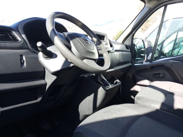 Renault Master Nissan Interstar Furgone 35 2.3 dCi 135CV PM-TM - foto 3 di 4