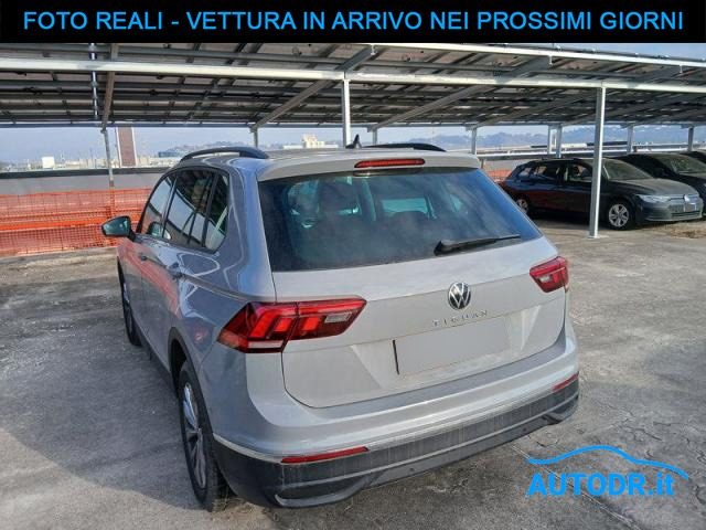 Volkswagen Tiguan 2.0 TDI 150CV DSG Life Carplay, Vetri osc, Retroca - foto 3 di 4