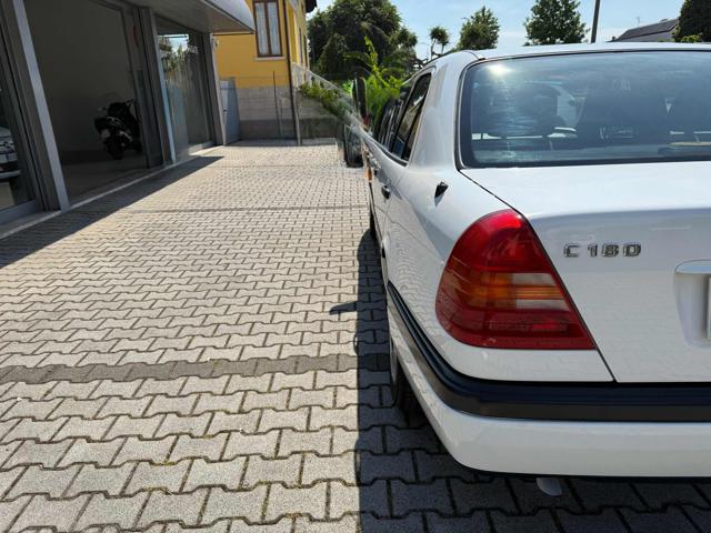 Mercedes-Benz C 180 cat Classic - foto 4 di 4