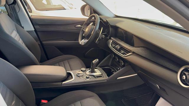 Alfa Romeo Stelvio 2.2 Turbodiesel 190 CV AT8 Q4 Business - foto 3 di 4