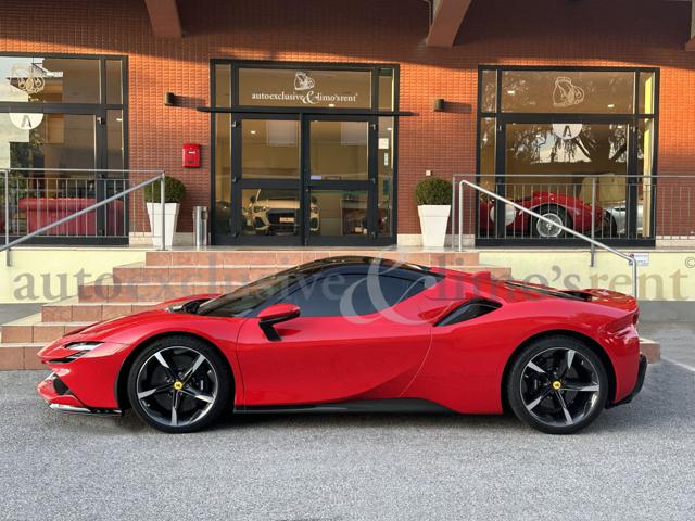 Ferrari SF90 Spider - foto 2 di 22