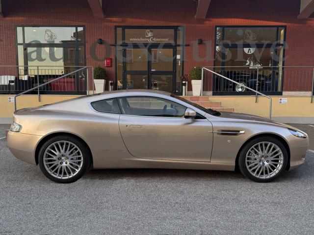 Aston Martin DB9 Coup� - foto 4 di 4