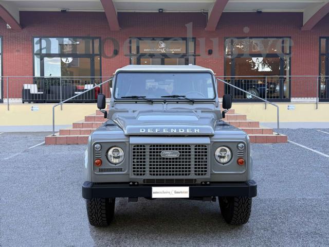 Land Rover Defender Classic Defender Works V8 Islay edition - foto 4 di 4