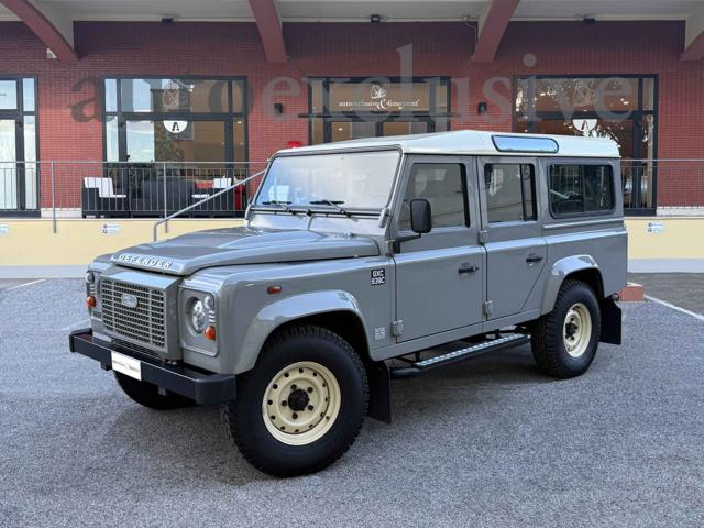 Land Rover Defender Classic Defender Works V8 Islay edition - foto 3 di 4