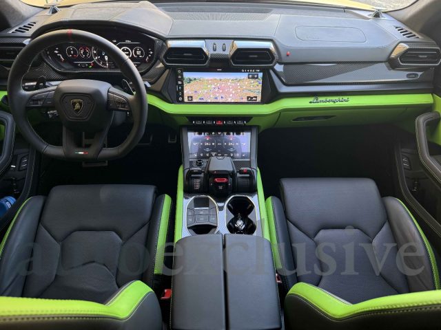 Lamborghini Urus 4.0 SE, del 2025, 17.746 km, in vendita a Pistoia (PT)