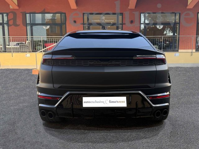 Lamborghini Urus 4.0 SE, del 2025, 17.746 km, in vendita a Pistoia (PT)