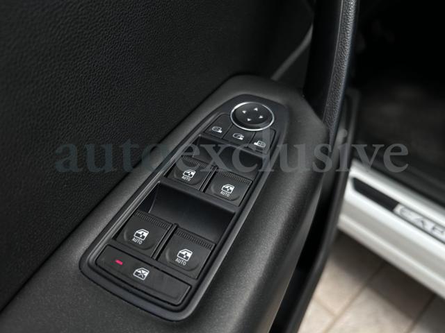 Renault Captur TCe 100 CV GPL Intens, del 2021, 130.221 km, in vendita a Pistoia (PT)