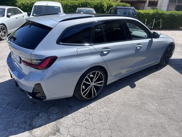 BMW 320 TOURING d 48V xDrive Msport - foto 4 di 4