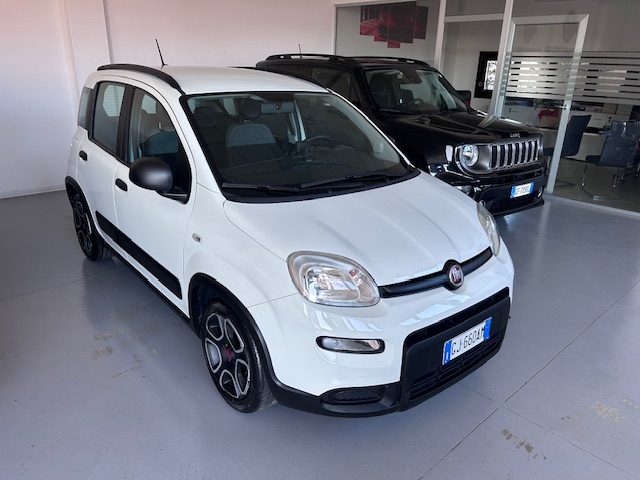 Fiat Panda 1.0 FireFly S&S Hybrid City Life - foto 3 di 4
