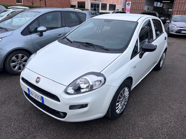 Fiat Punto 1.3 MJT II S&S 95 CV 5 porte Street - foto 2 di 4