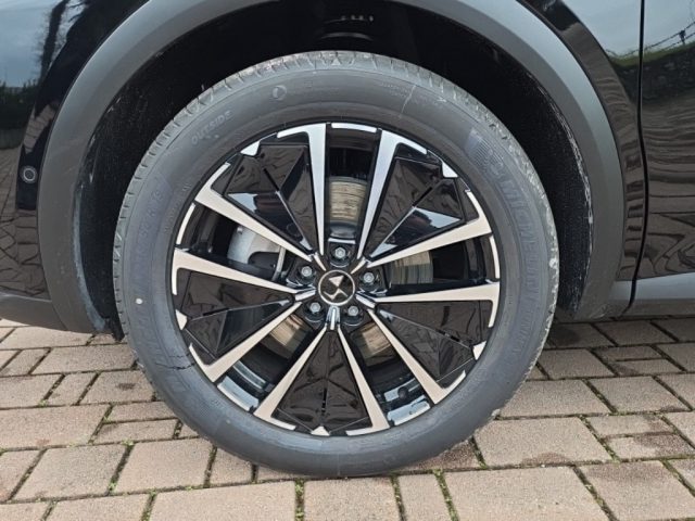 DS Automobiles DS 7 PALLAS PLUG-IN HYBRID 225CV nuovo a MONZA