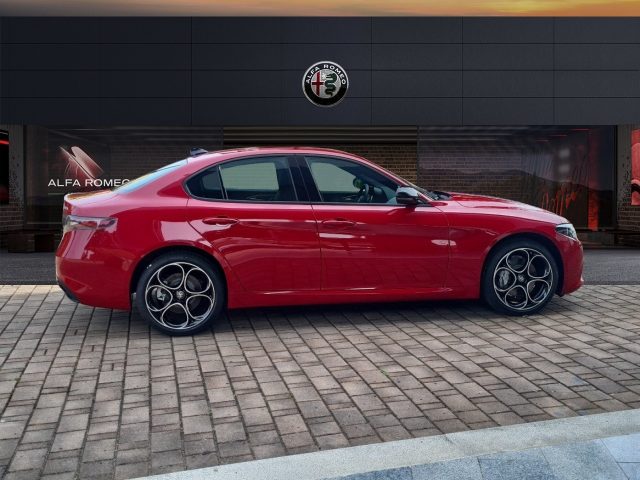 Alfa Romeo Giulia MY24 2000 BZ 280CV SPRINT - foto 4 di 4