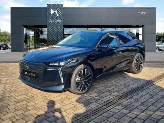 DS Automobiles N°4 DS N°4 E-Tense 215 Étoile Alcantara, del 2026, in vendita a Monza (MB)