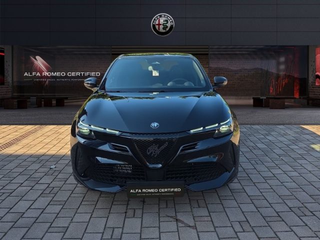 Alfa Romeo Junior 1.2 145 CV Hybrid eDCT6 Ti - foto 2 di 4