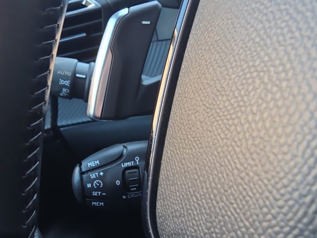 Peugeot 2008 1200 BZ 130CV AUT ALLURE PACK usato a MONZA