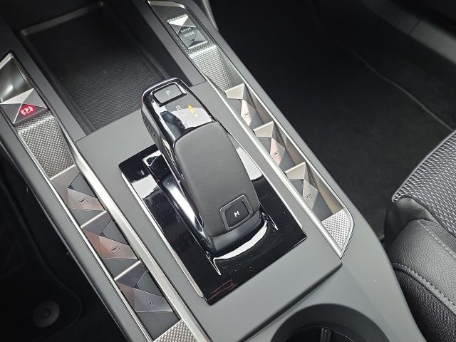 DS Automobiles DS 3 Hybrid 145 Pallas+, in vendita a Monza (MB)